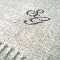 Broderie rideaux ou voilage à 15€