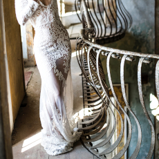 Retouches dentelle, cuir, maille, soie ou mousseline